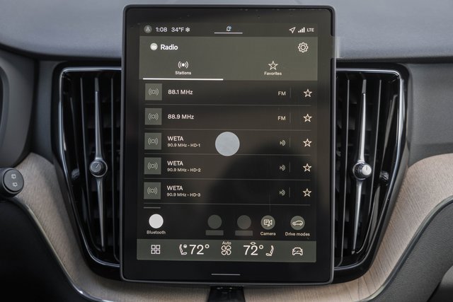 New 2026 Volvo XC60 B5 Plus w/ Protection Package Premier image 22