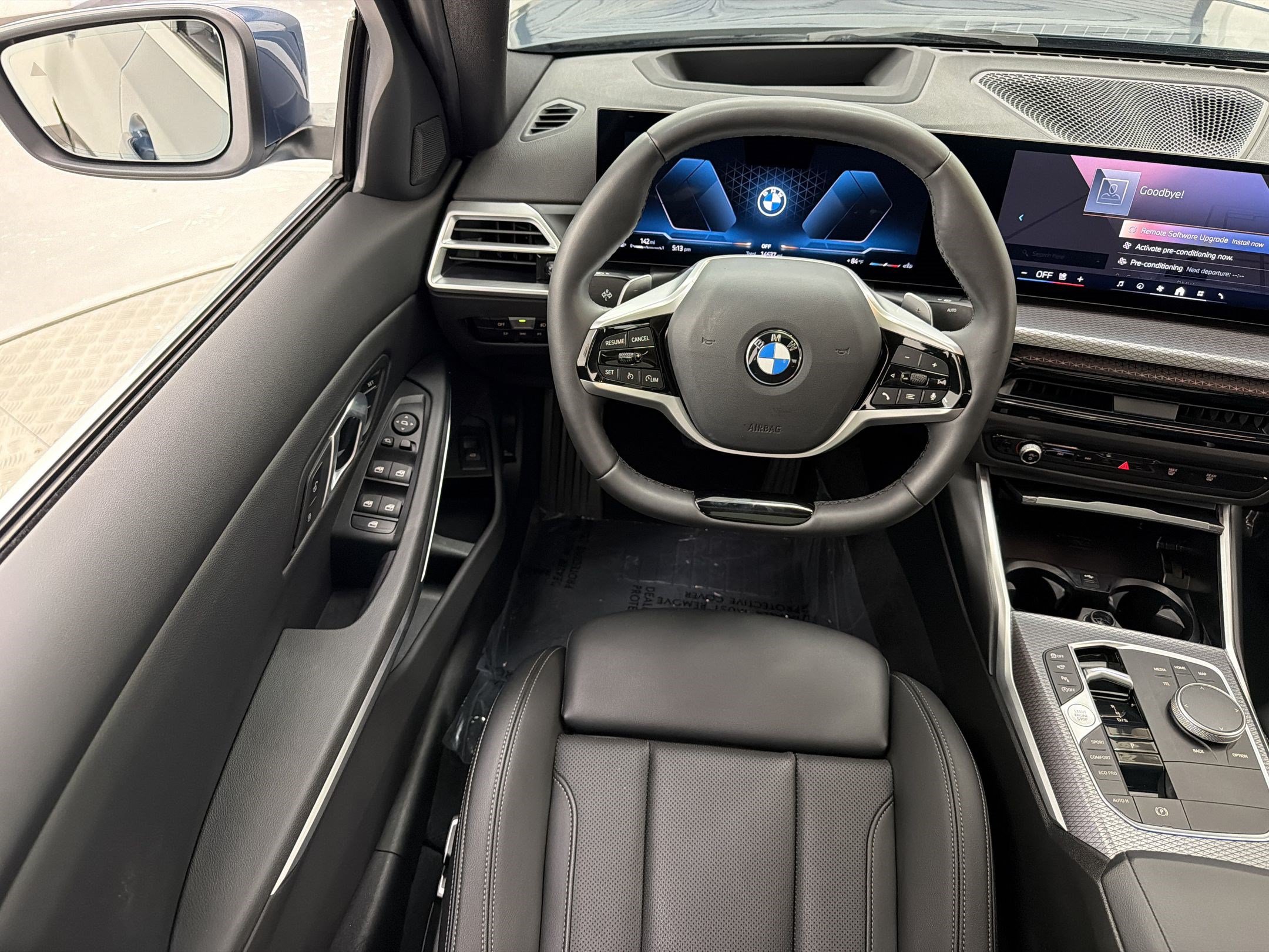 Certified 2025 BMW 330i Sedan RWD image 29
