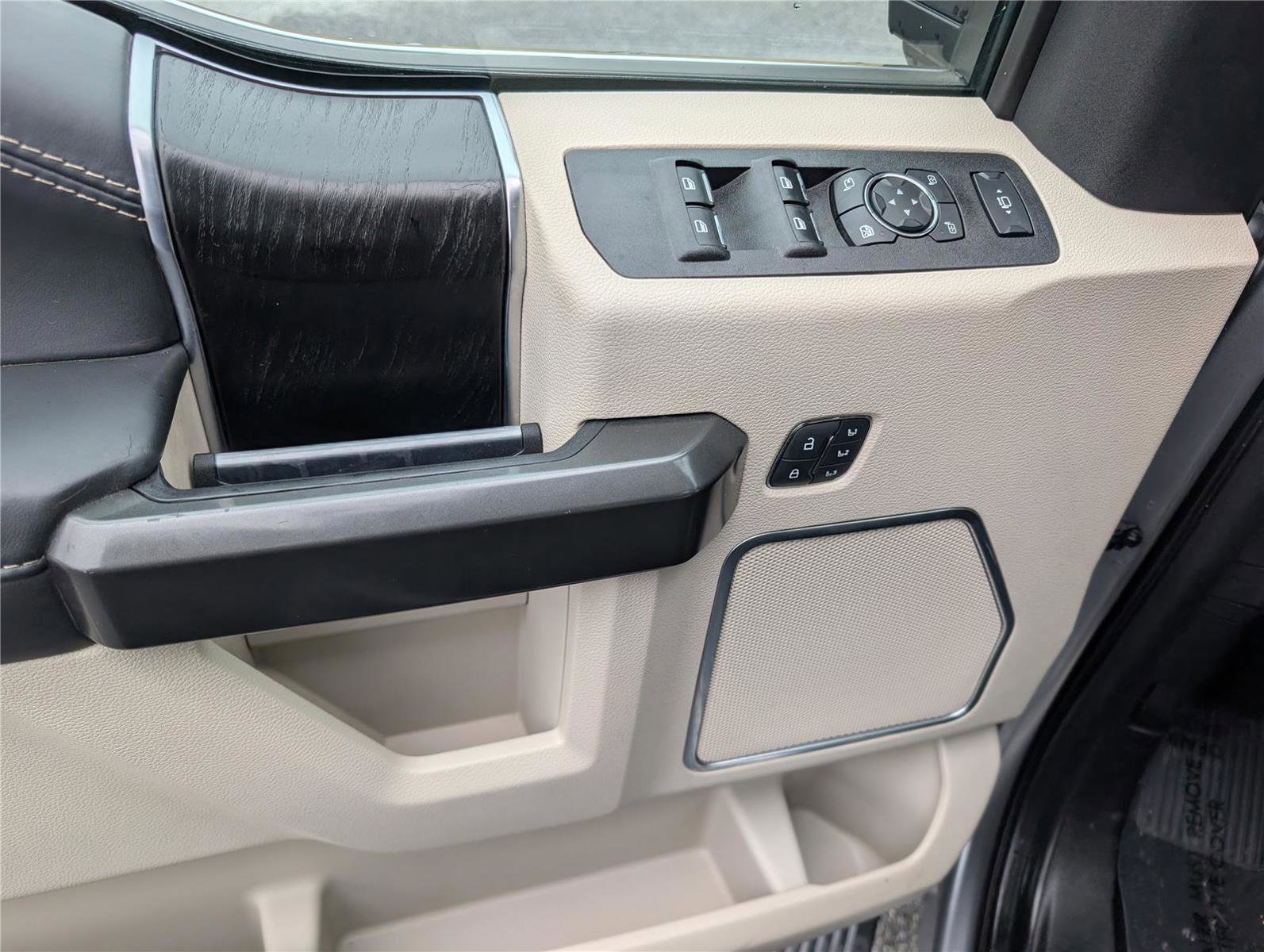 Used 2021 Ford F250 Limited image 22