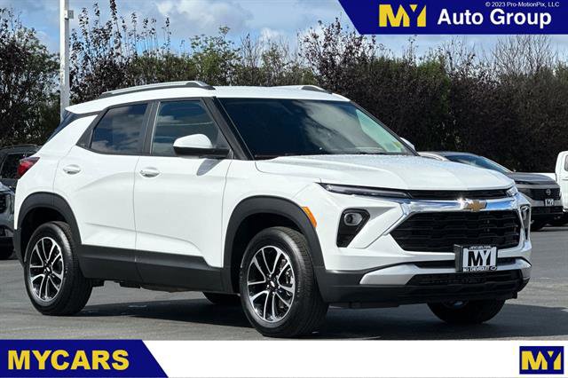 Used 2025 Chevrolet TrailBlazer LT w/ LT Cold Weather Package
