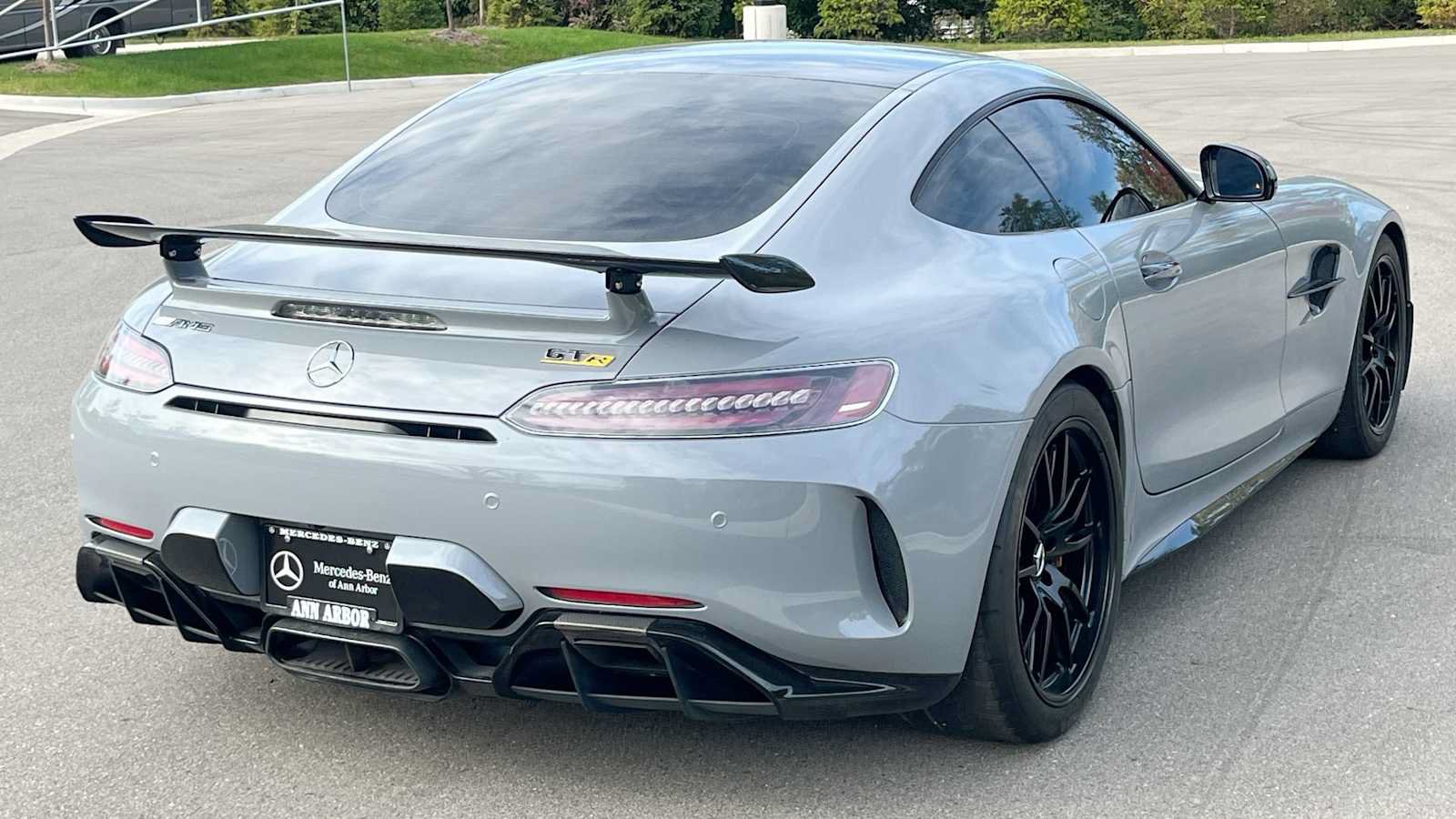 Used 2020 Mercedes-Benz AMG GT R image 18