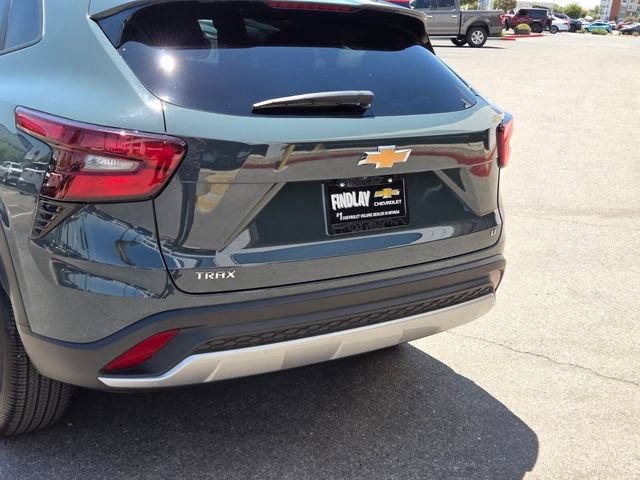 Certified 2025 Chevrolet Trax LT FWD image 5