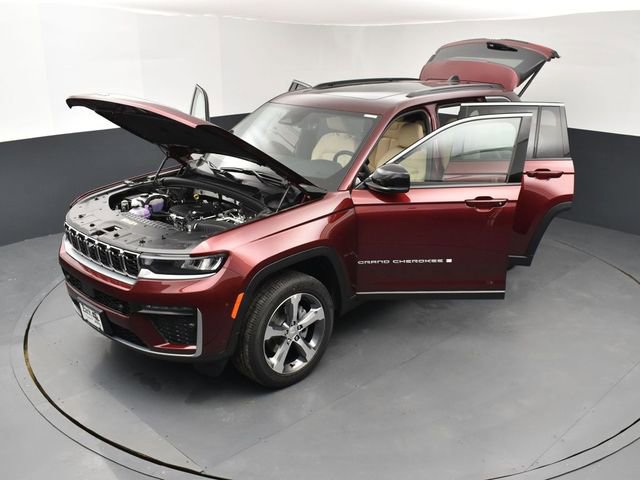 New 2026 Jeep Grand Cherokee Limited w/ Luxury Tech Group II image 27