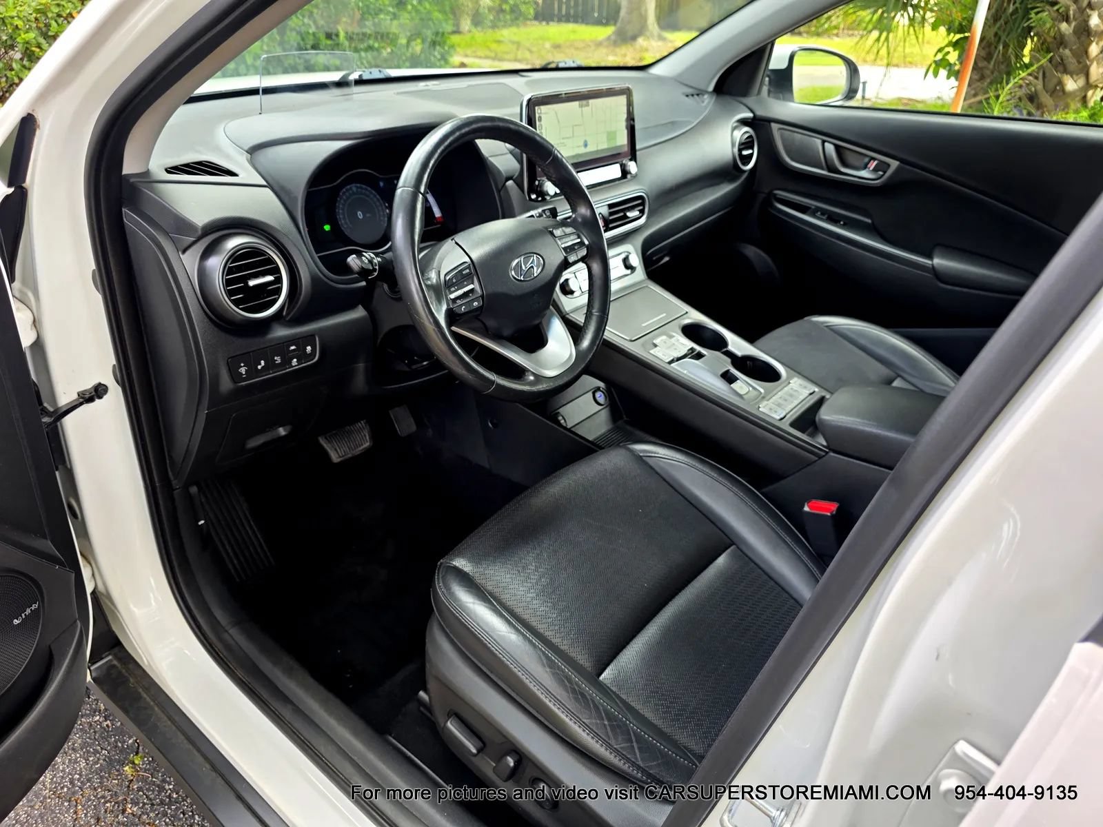 Used 2021 Hyundai Kona Ultimate FWD image 2