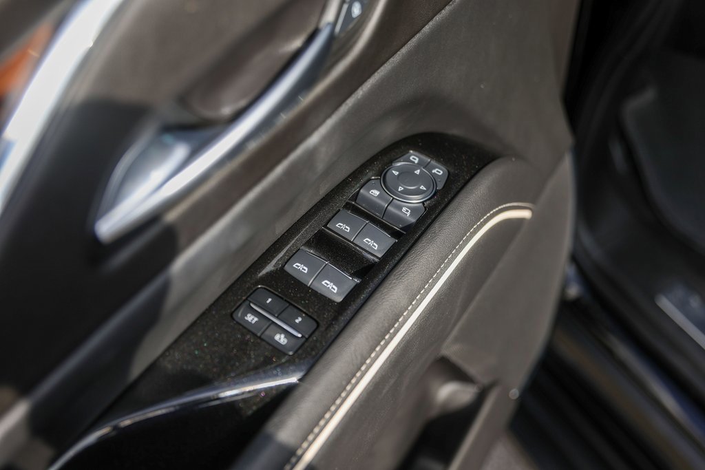 Used 2024 Cadillac Escalade Premium Luxury image 23