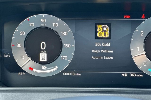 New 2026 Land Rover Range Rover Velar Dynamic SE image 27