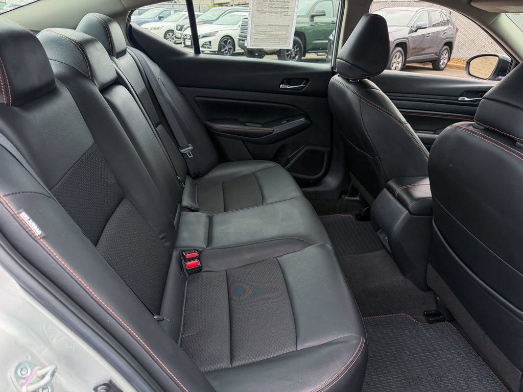 Used 2022 Nissan Altima 2.5 SR AWD/4WD image 19