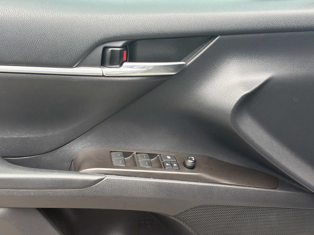 Used 2021 Toyota Camry TRD FWD image 19