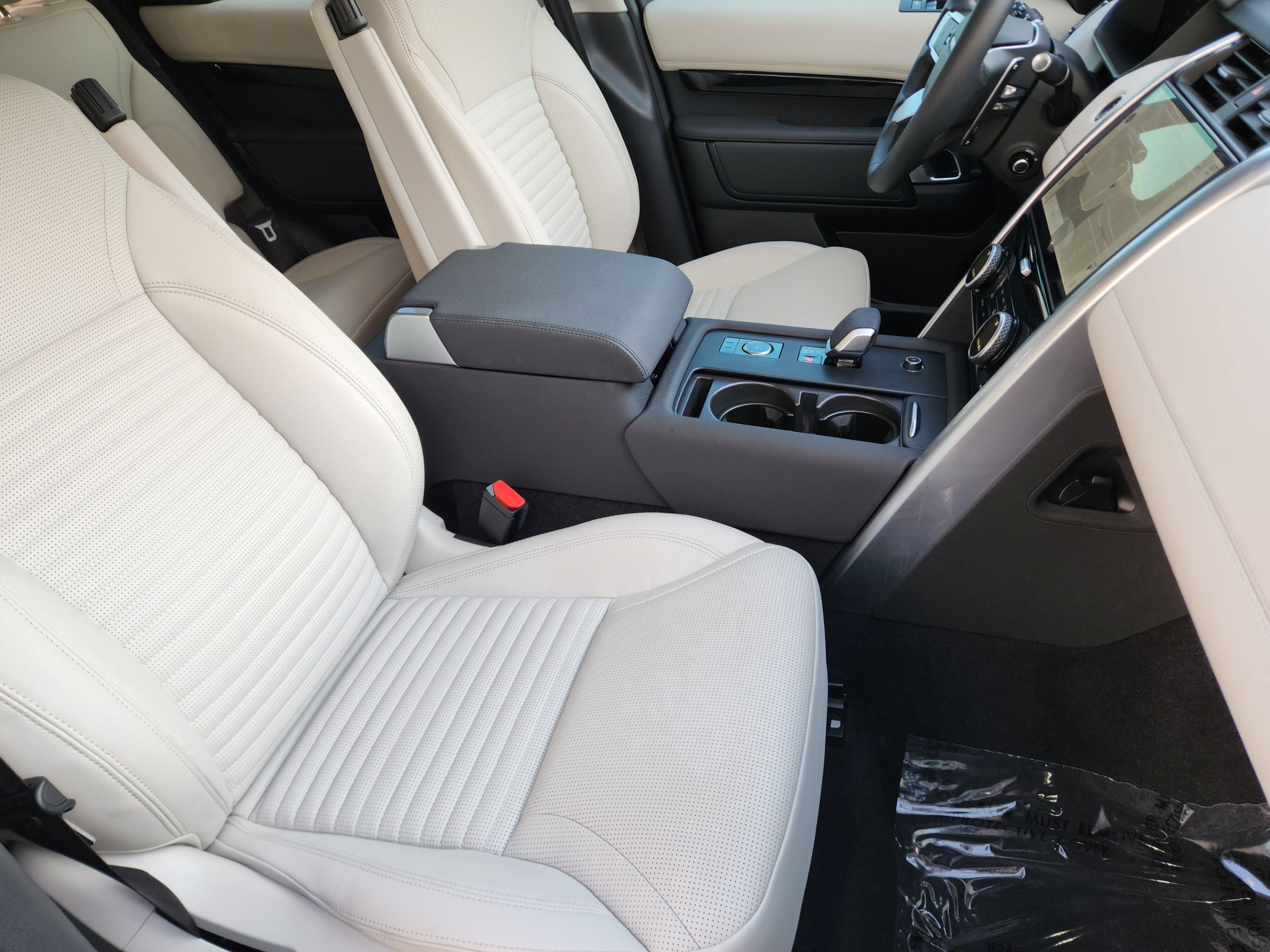 Used 2026 Land Rover Discovery S AWD/4WD image 9