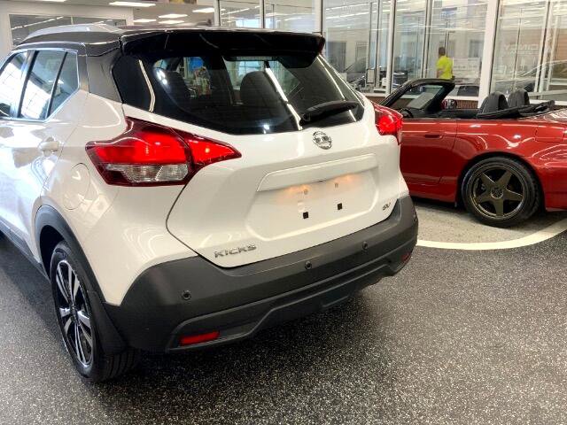 Used 2020 Nissan Kicks SV image 38