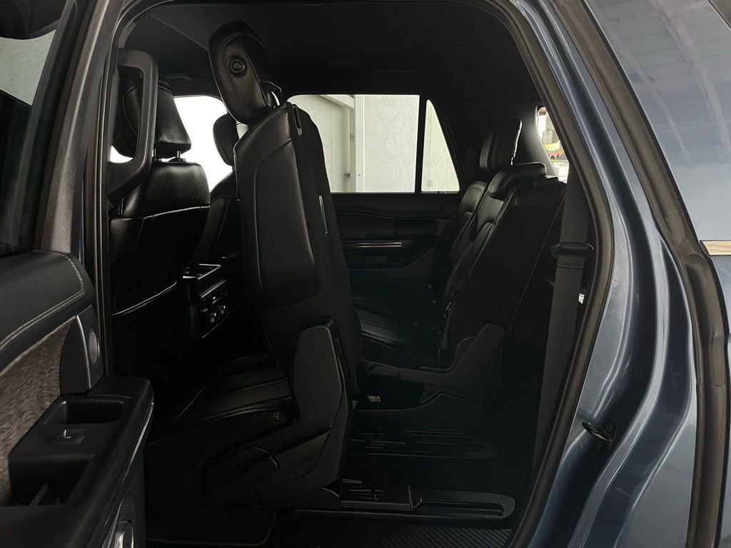 Used 2018 Ford Expedition Max Limited image 19