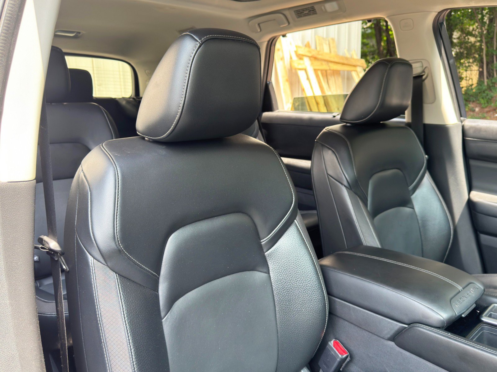 Used 2022 Nissan Pathfinder SL w/ SL Premium Package FWD image 35