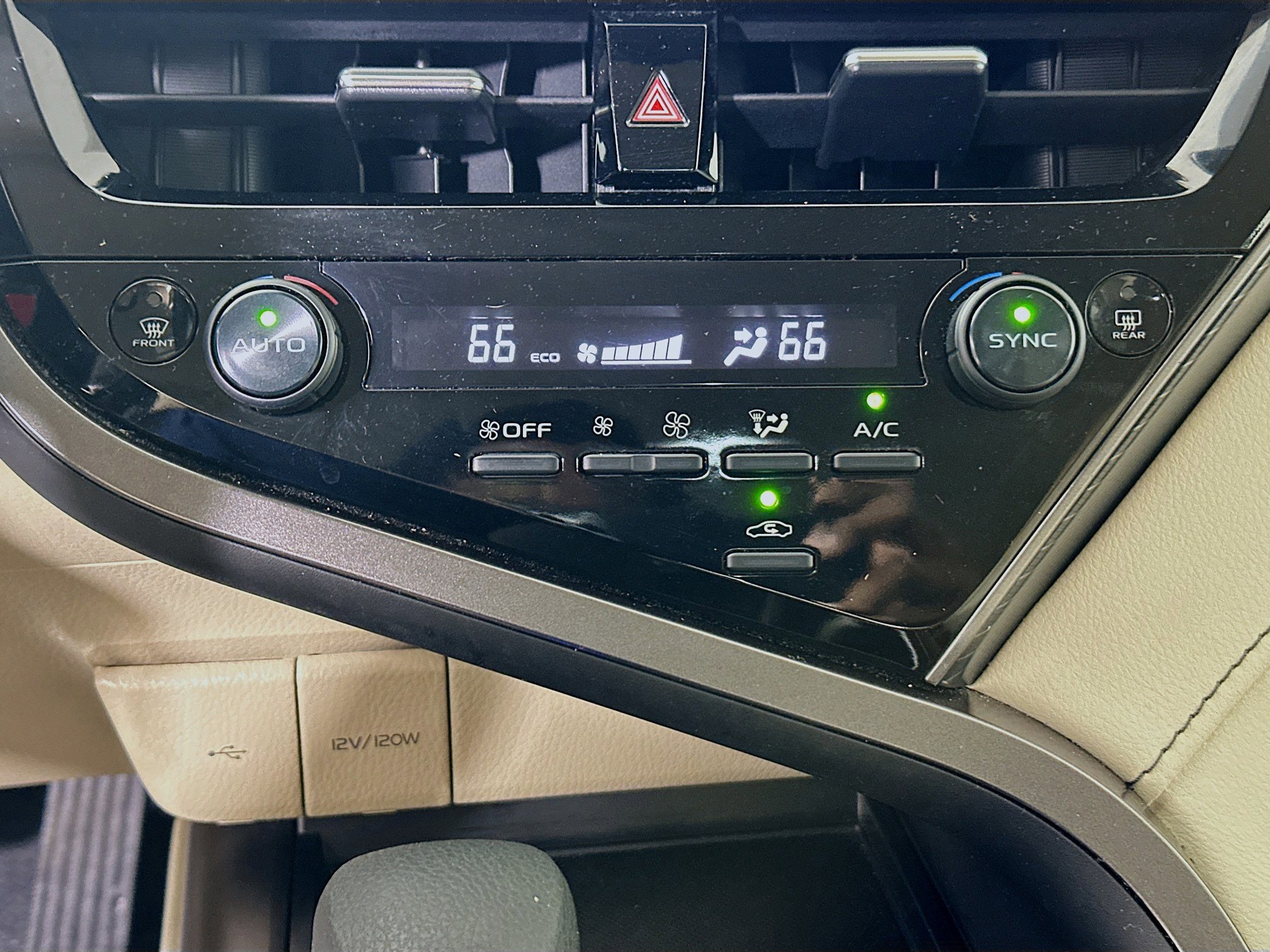 Used 2024 Toyota Camry LE FWD image 22