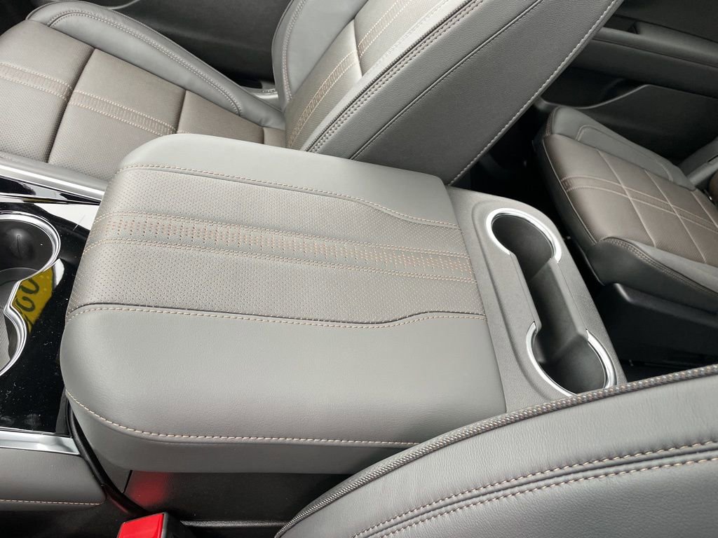 New 2026 Chevrolet Suburban High Country image 23