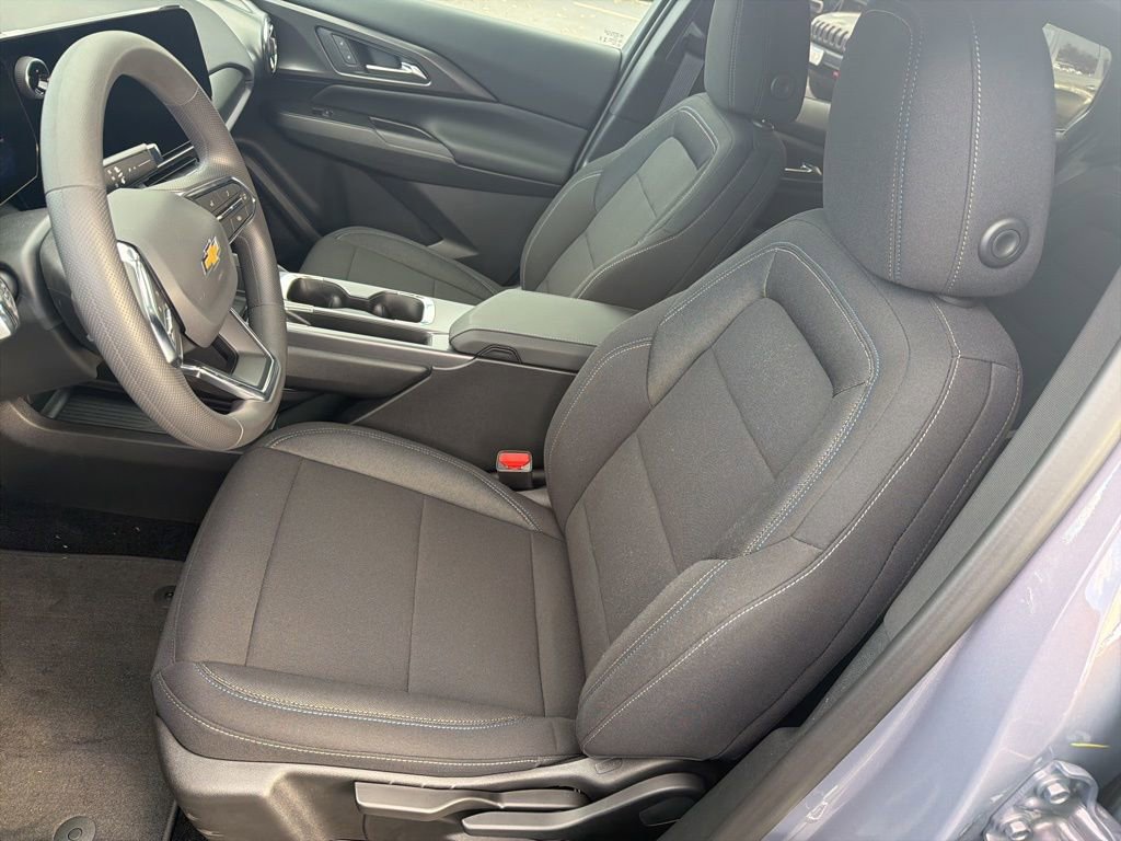 New 2026 Chevrolet Equinox EV LT image 9