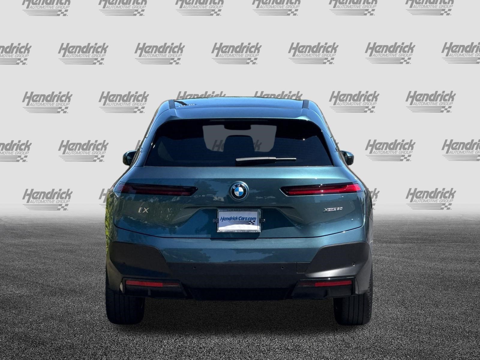 Used 2024 BMW iX xDrive50 AWD/4WD image 6