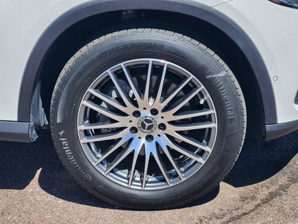 Used 2025 Mercedes-Benz GLC 300 image 30