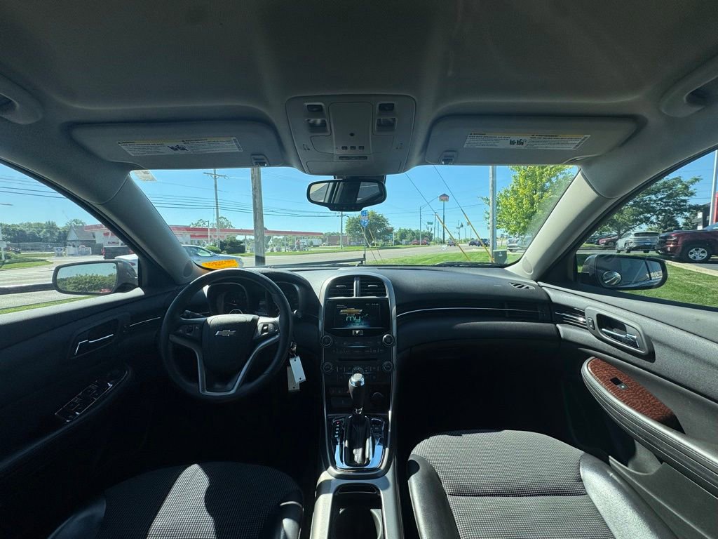 Used 2013 Chevrolet Malibu Eco w/ Power Convenience Package FWD image 9