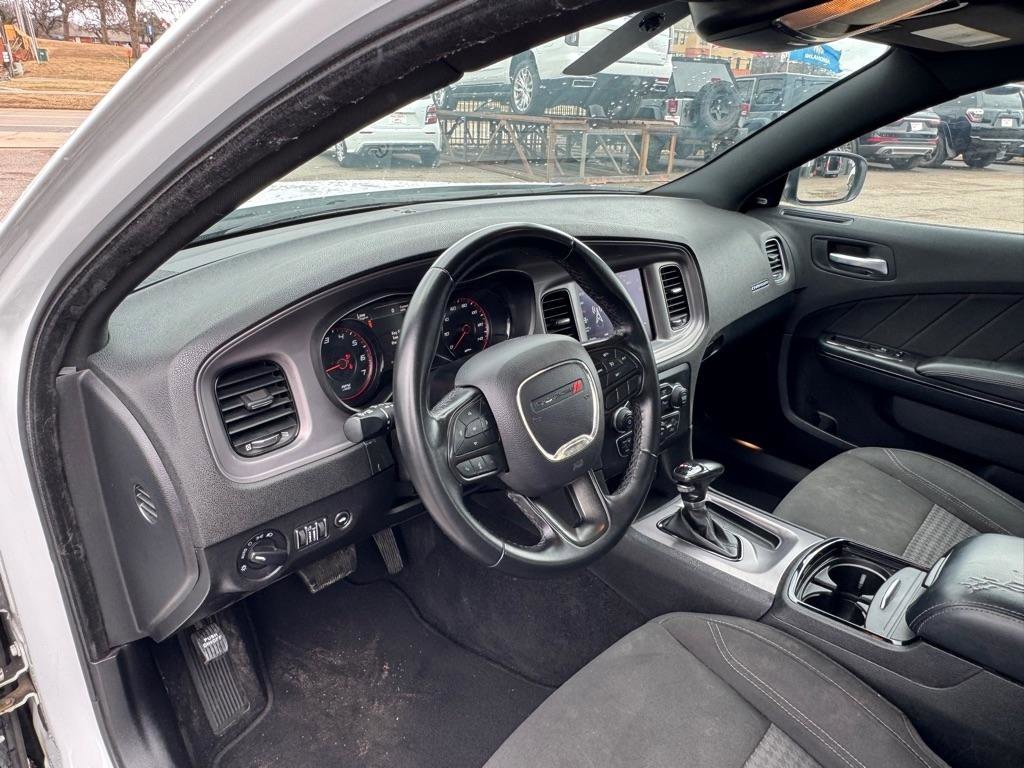 Used 2023 Dodge Charger SXT w/ Blacktop Package image 10