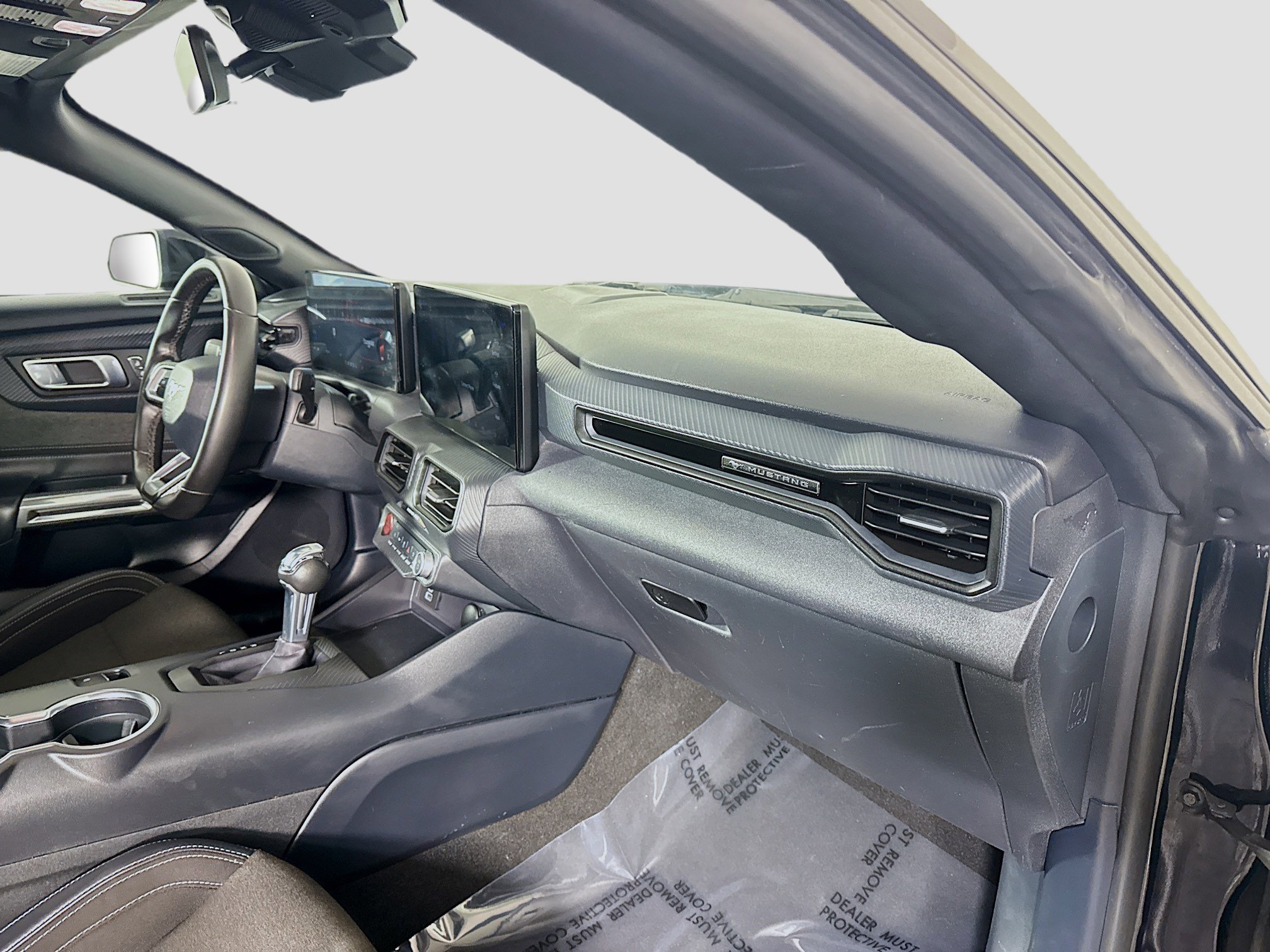 Used 2024 Ford Mustang Convertible image 28