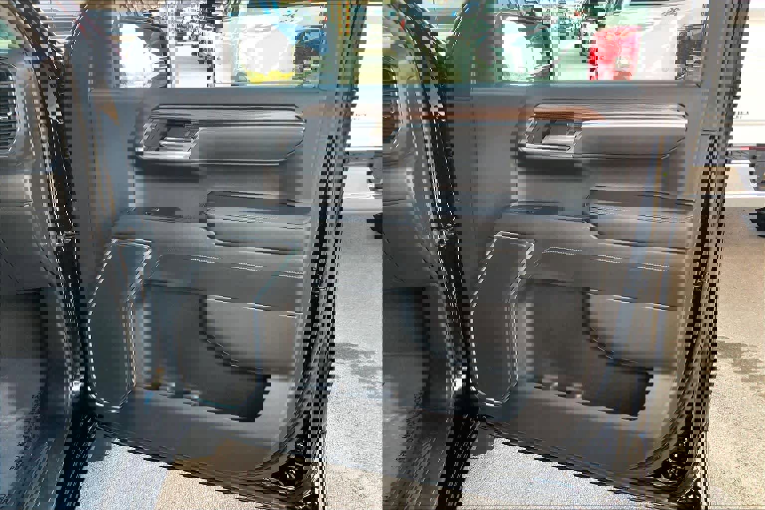 Certified 2025 Chevrolet Silverado 1500 LT image 22