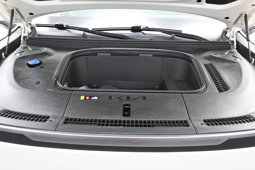 Used 2024 Kia EV9 Light RWD image 43