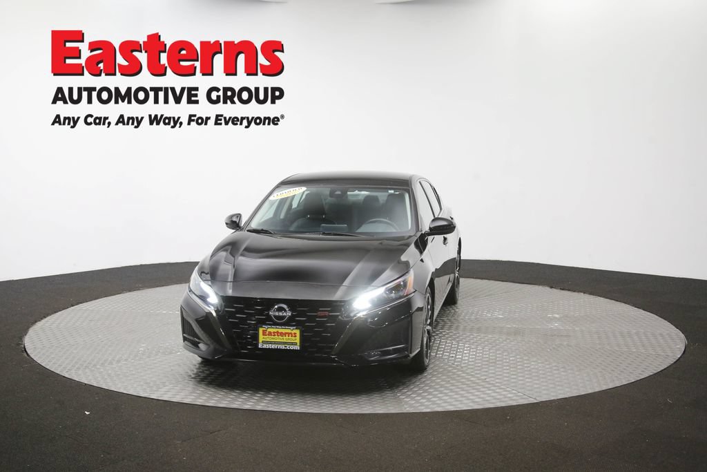 Used 2025 Nissan Altima 2.5 SR FWD image 49