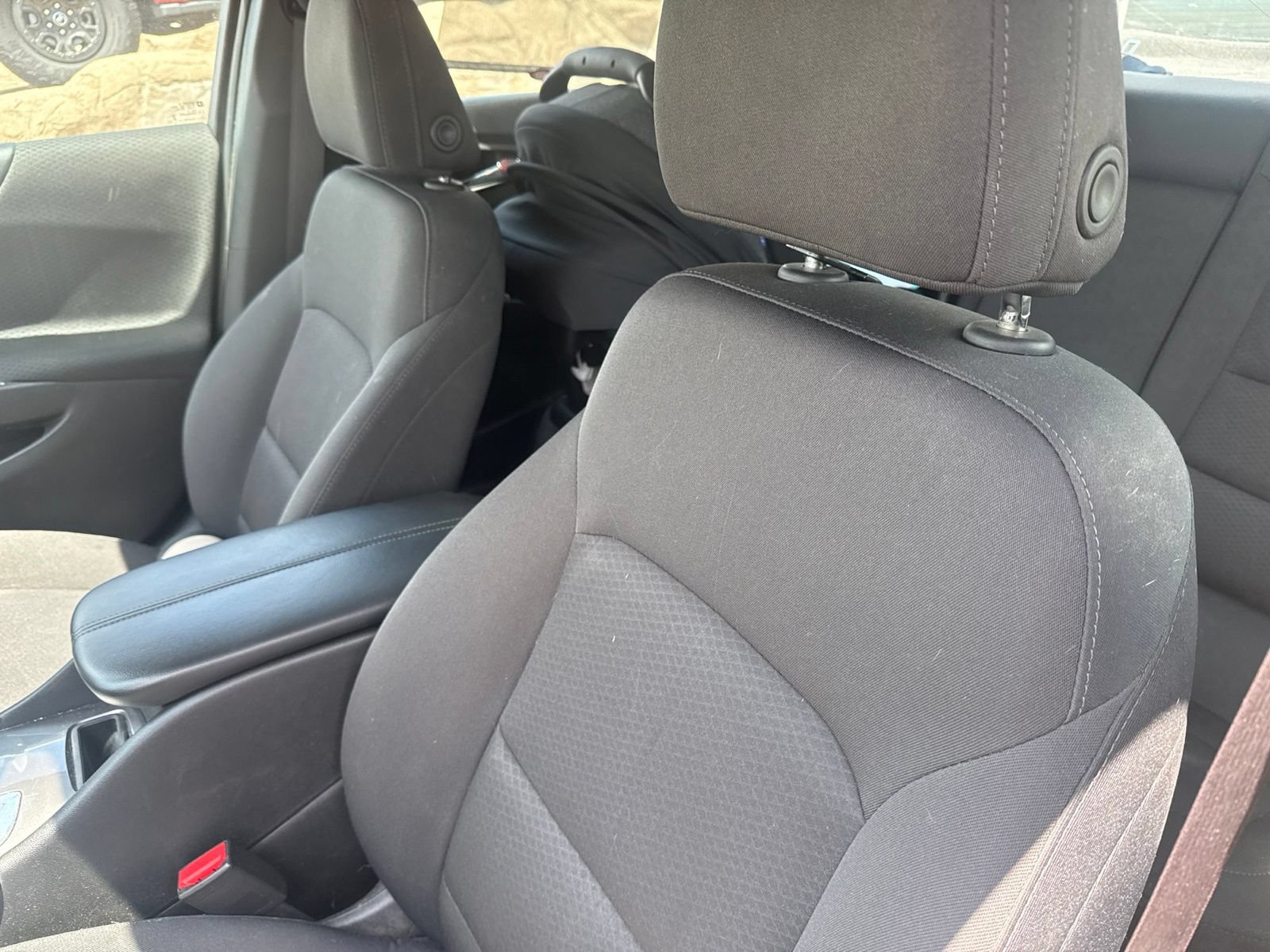 Used 2018 Chevrolet Malibu LT FWD image 9