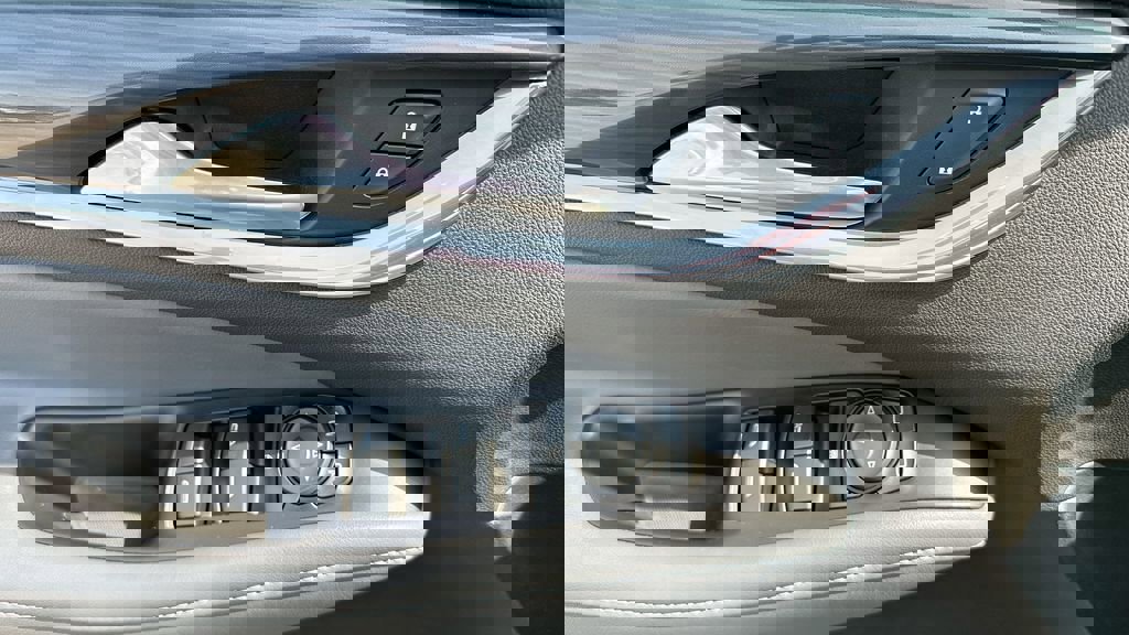 Certified 2021 Buick Enclave Essence w/ Sound and Sites Package image 25