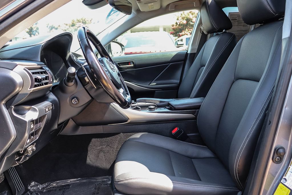 Used 2020 Lexus IS 300 w/ Navigation Package RWD image 22