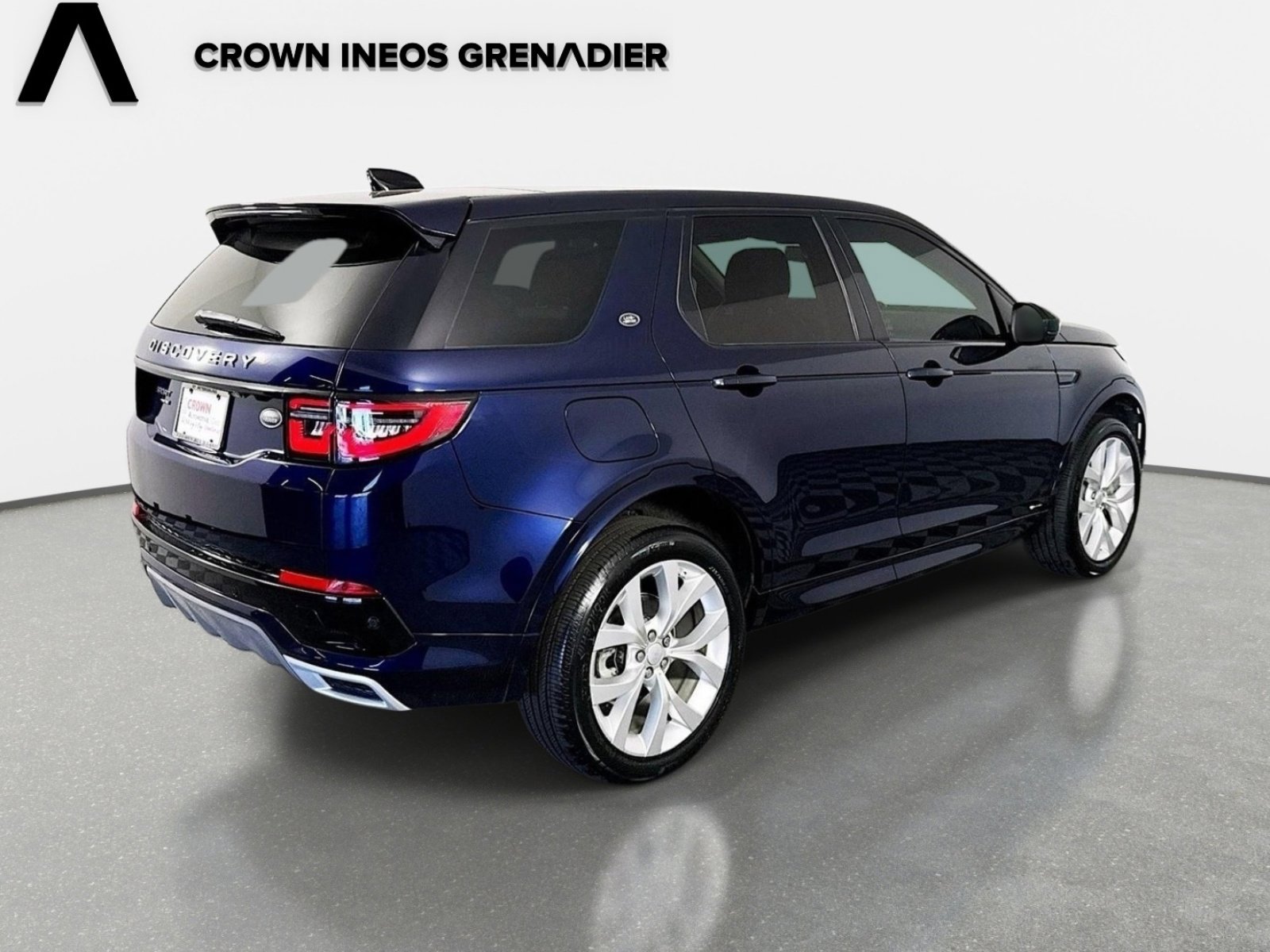 Used 2020 Land Rover Discovery Sport SE R-Dynamic image 6