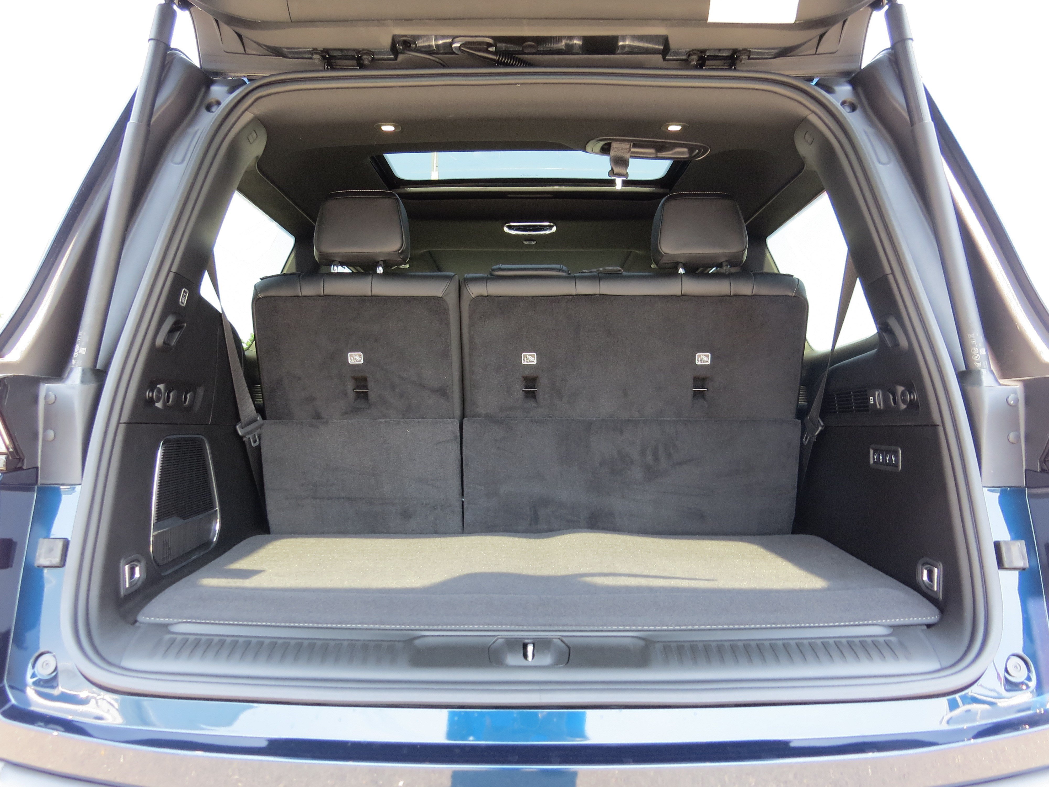 New 2026 Jeep Grand Wagoneer Limited AWD/4WD image 12