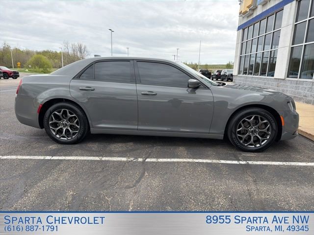 Used 2018 Chrysler 300 S w/ 300S Premium Group 2 AWD/4WD image 2