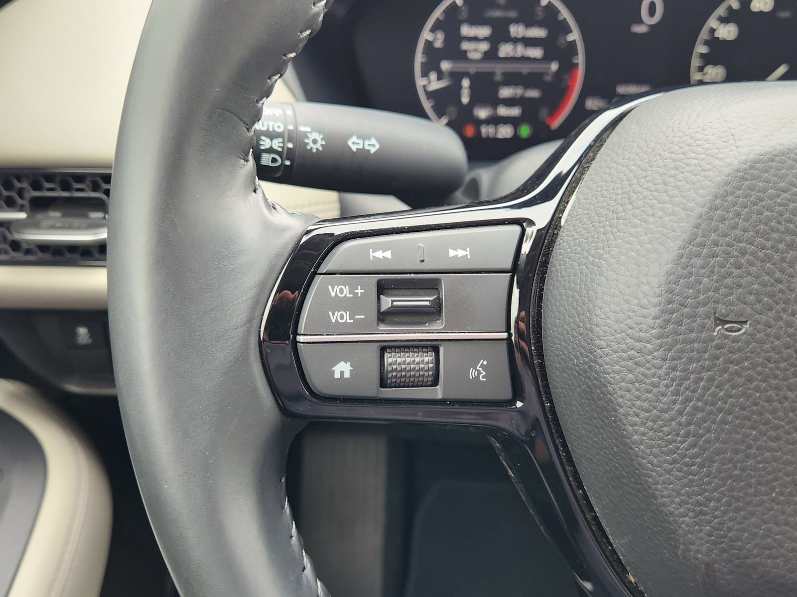 Used 2023 Honda HR-V EX-L image 32