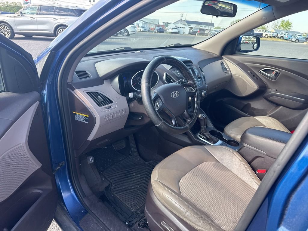 Used 2015 Hyundai Tucson SE image 9