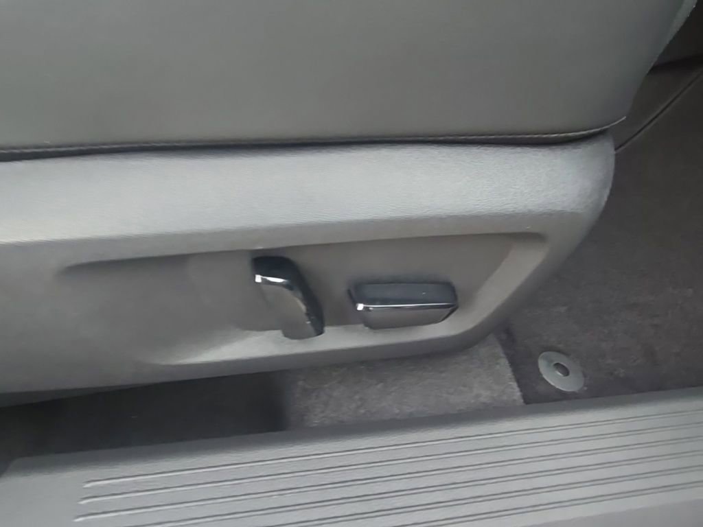 New 2026 Nissan Rogue Platinum AWD/4WD image 23