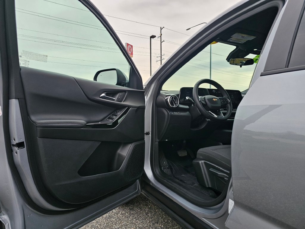 Certified 2026 Chevrolet Equinox LT AWD/4WD image 28