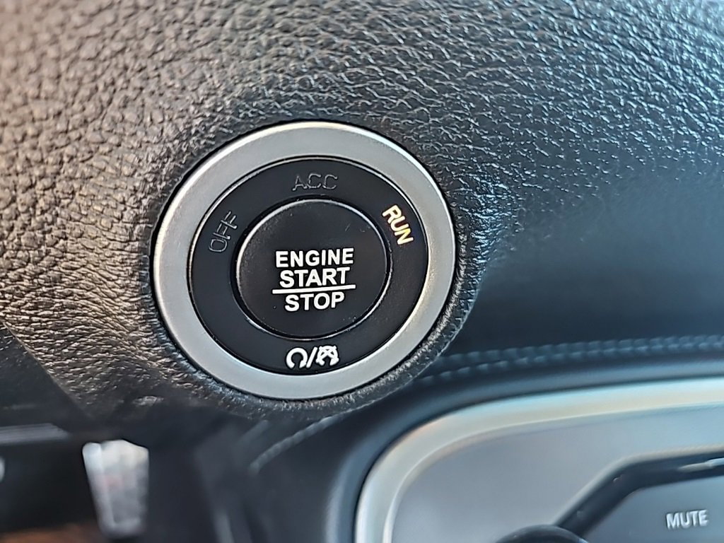 Certified 2022 Dodge Challenger R/T image 26