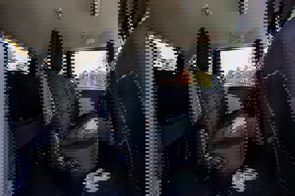 Used 2019 Dodge Grand Caravan SE w/ UConnect Hands-Free Group image 23