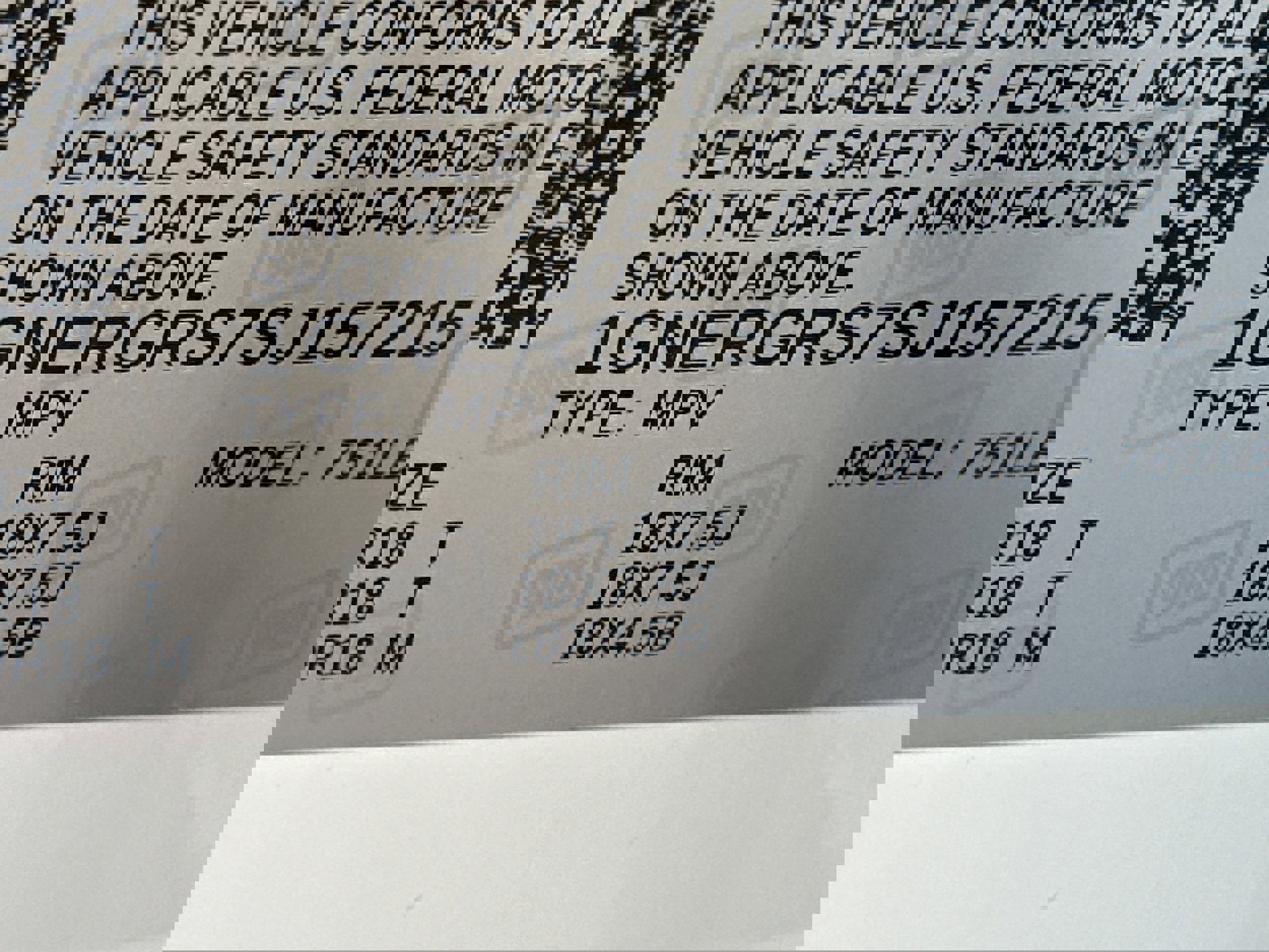 Used 2025 Chevrolet Traverse LT FWD image 33