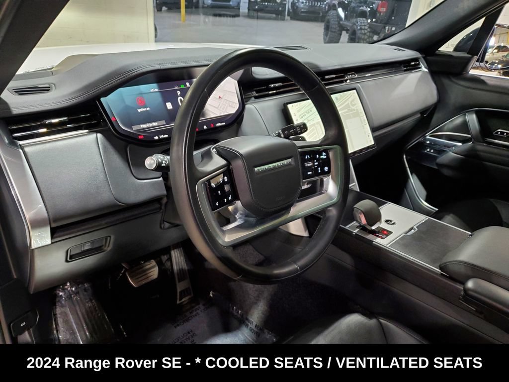 Used 2024 Land Rover Range Rover SE AWD/4WD image 7