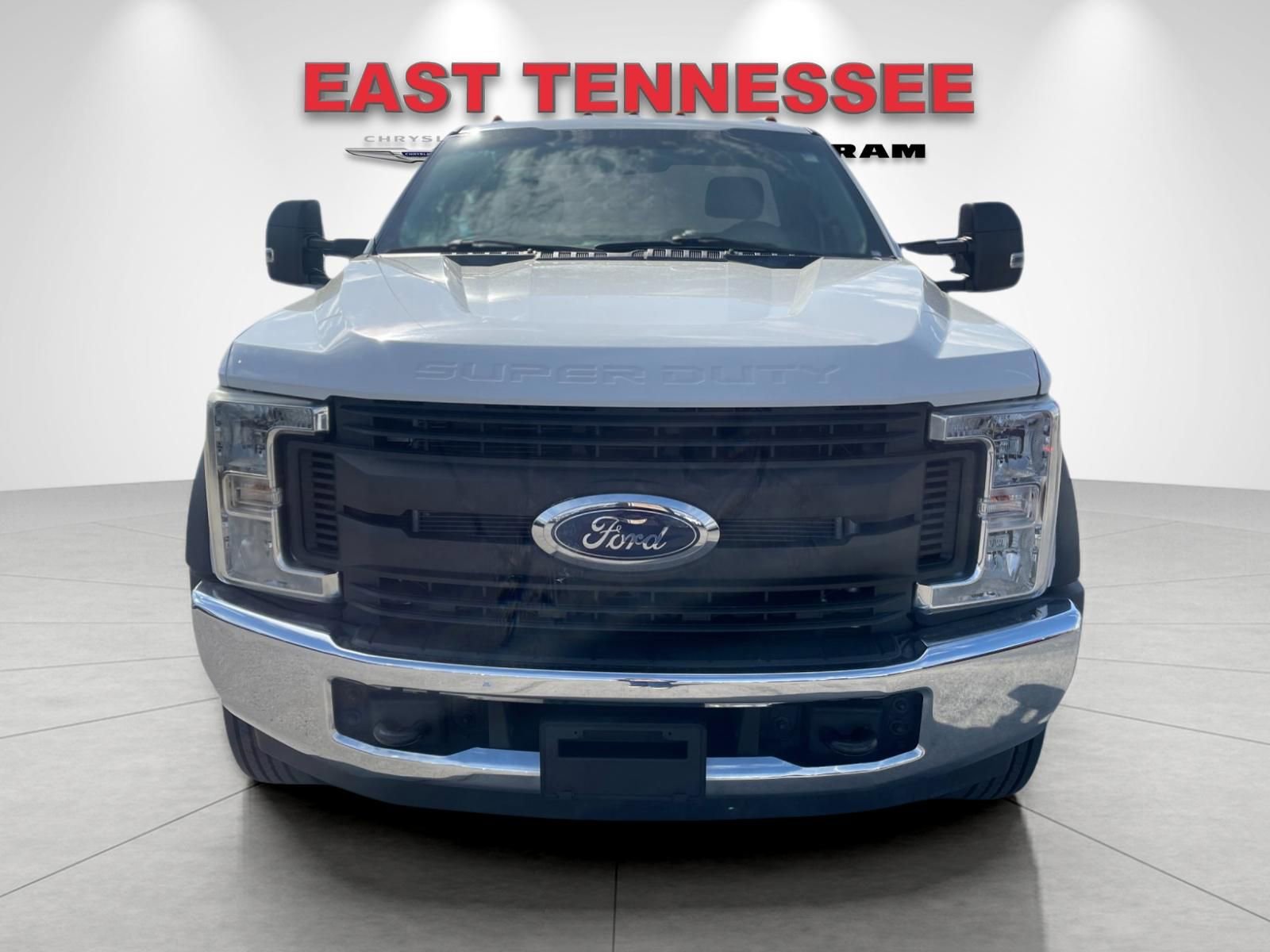 Used 2018 Ford F550 2WD Regular Cab Super Duty image 9