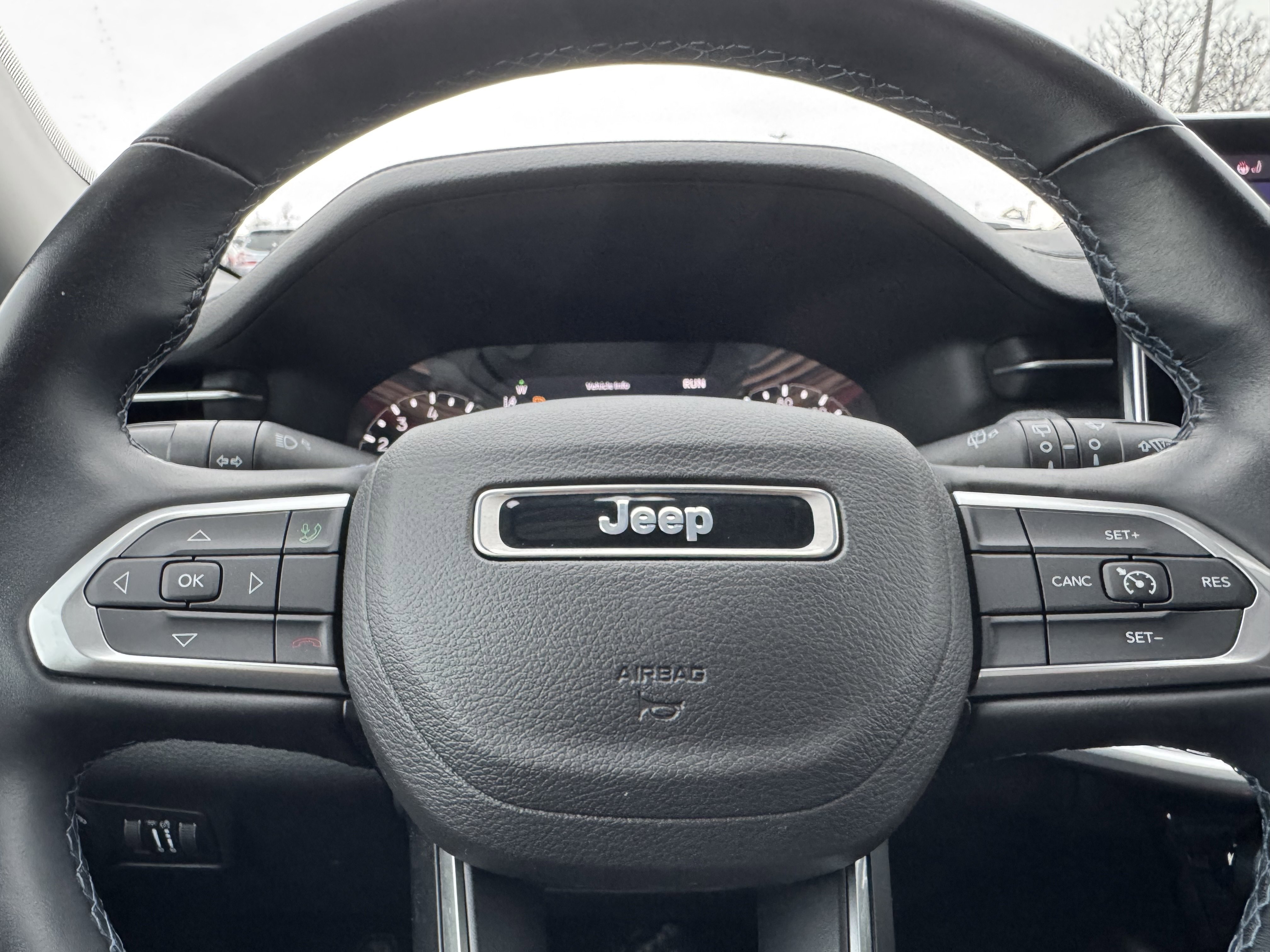 Used 2022 Jeep Compass Latitude w/ Convenience Group image 28