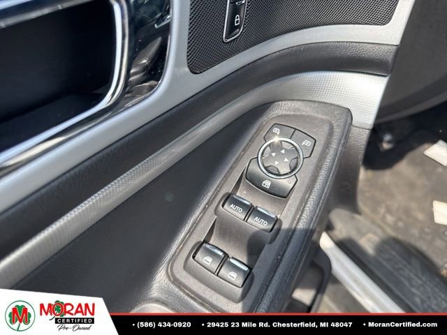 Used 2014 Ford Explorer XLT w/ Equipment Group 202A FWD image 11