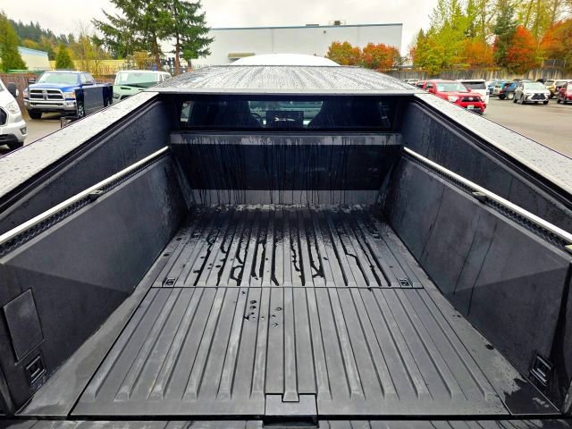 Used 2024 Tesla Cybertruck Cyberbeast AWD/4WD image 46