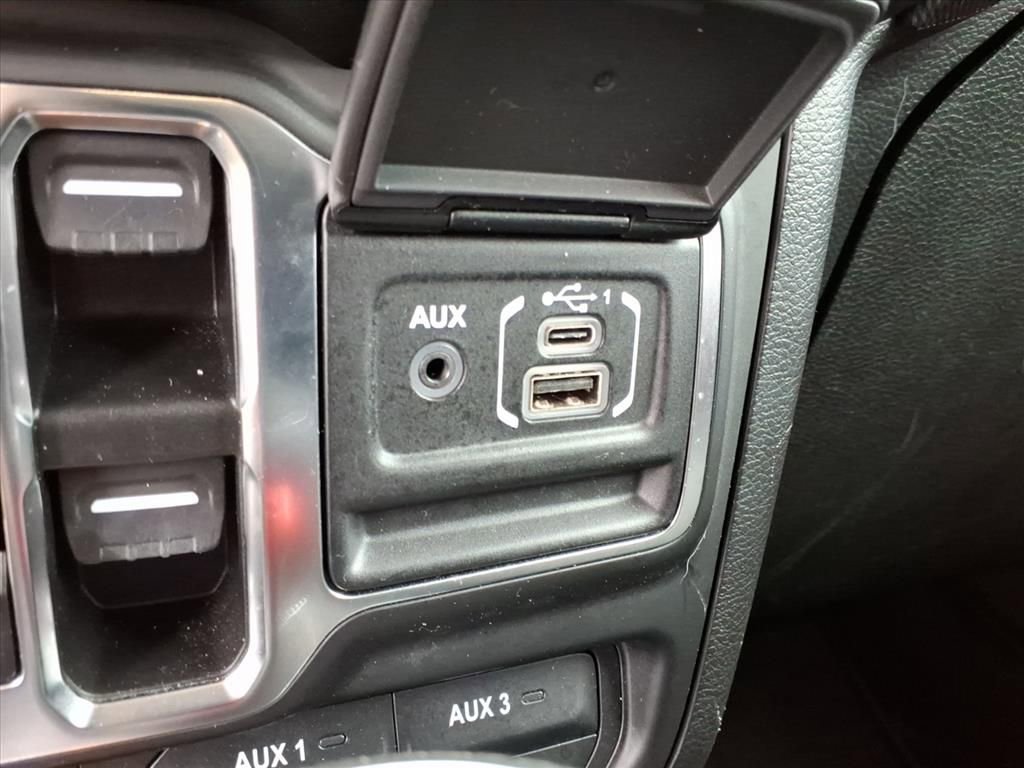 Used 2022 Jeep Wrangler Unlimited Sport image 15