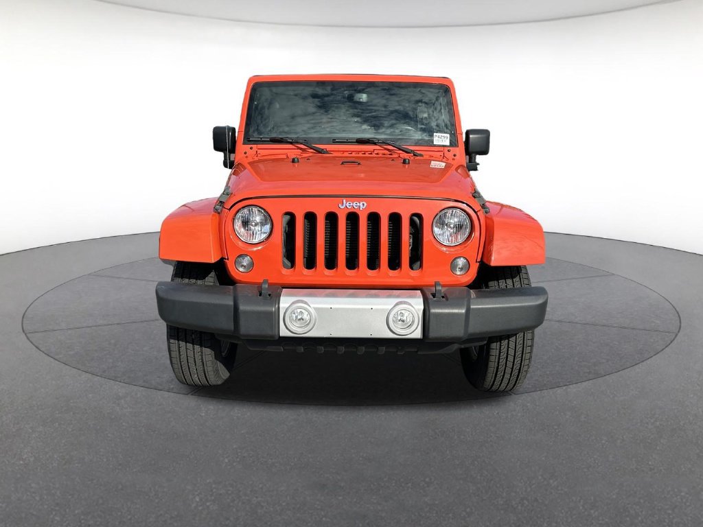 Used 2015 Jeep Wrangler Unlimited Sahara w/ Connectivity Group AWD/4WD image 9