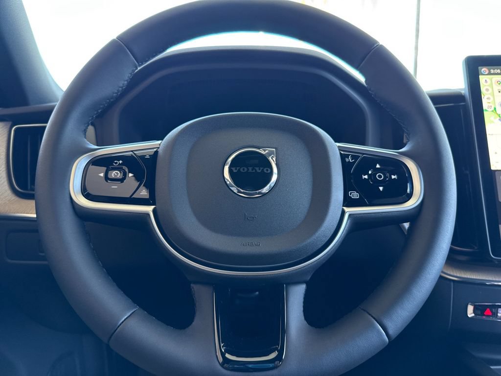 New 2026 Volvo XC60 T8 Plus w/ Protection Package Premier AWD/4WD image 23