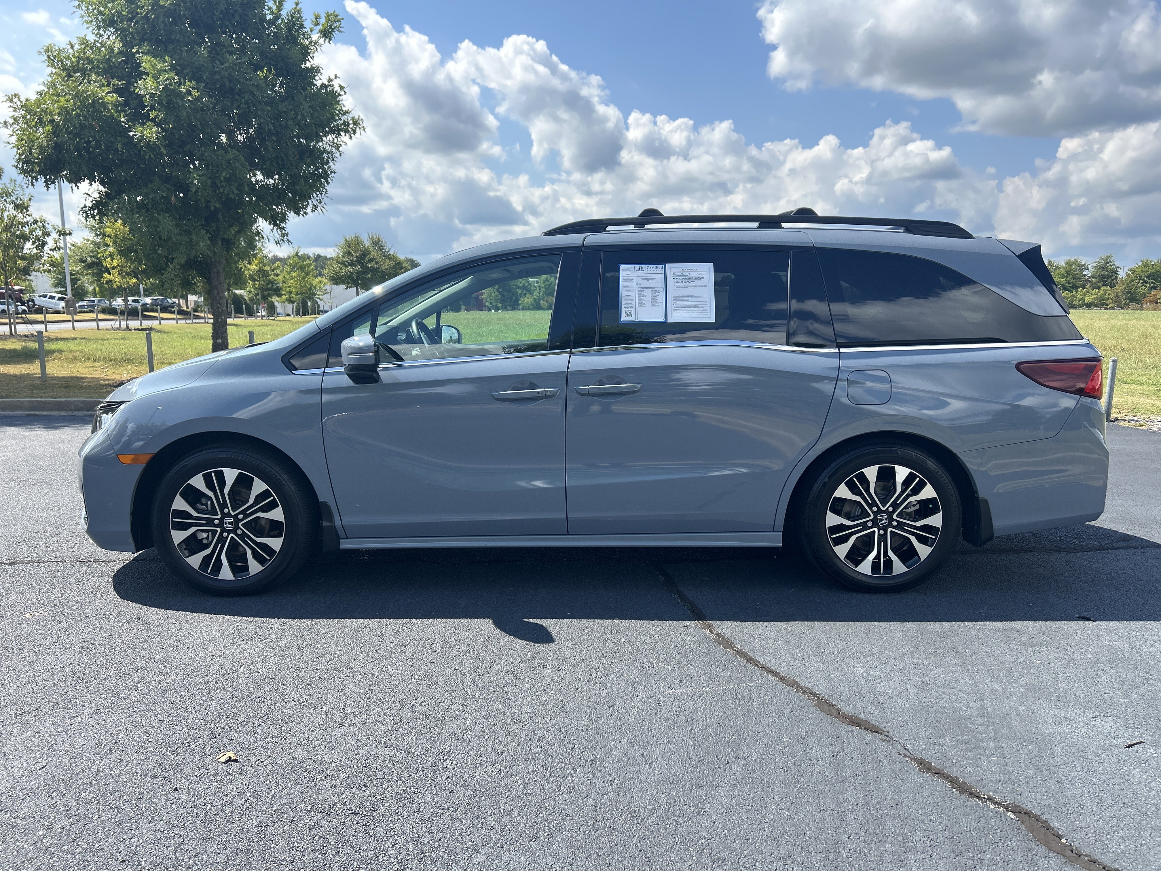 Certified 2025 Honda Odyssey Elite image 6