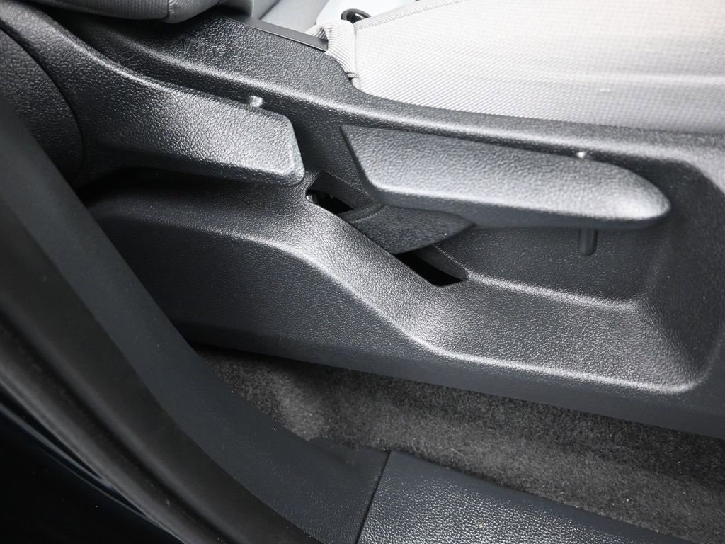 Used 2024 Toyota Tacoma TRD Off-Road image 28